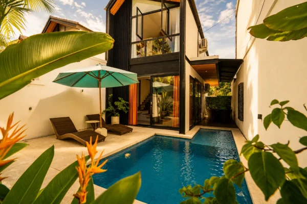 Private Pool (3)